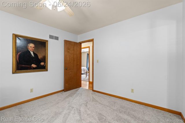 20920 McKishnie Street, Clinton Charter Township, MI 48035