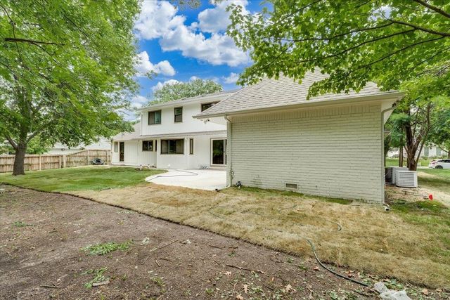 7966 E Dublin Ct, Wichita, KS 67206