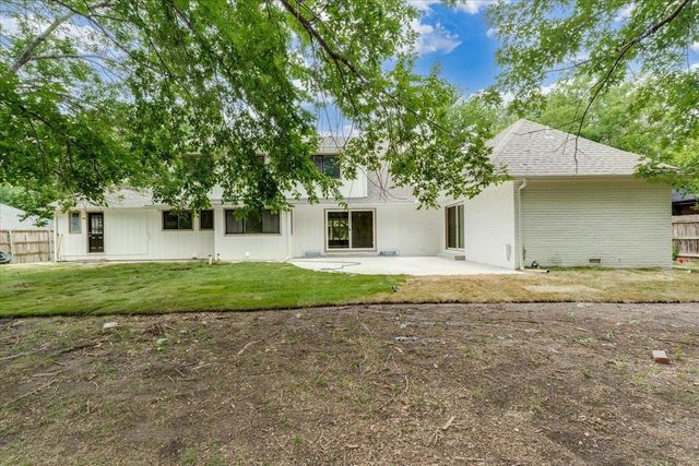 7966 E Dublin Ct, Wichita, KS 67206