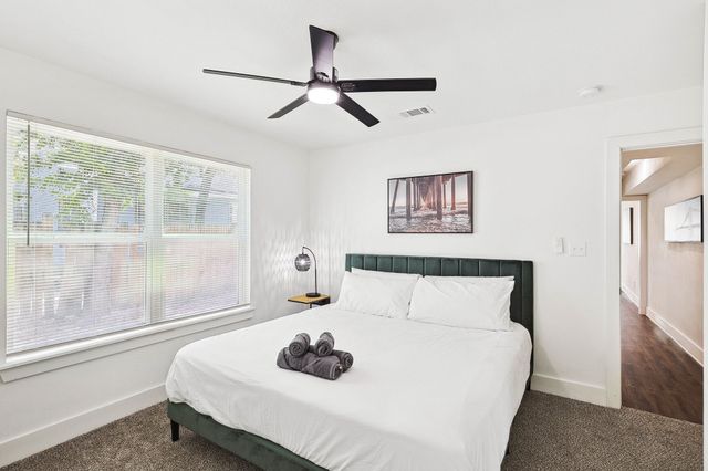 400 Lansing Street, Dallas, TX 75203