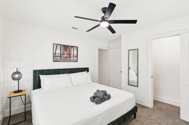 400 Lansing Street, Dallas, TX 75203