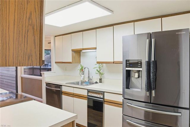 411 Turnbridge CLS, Virginia Beach, VA 23452