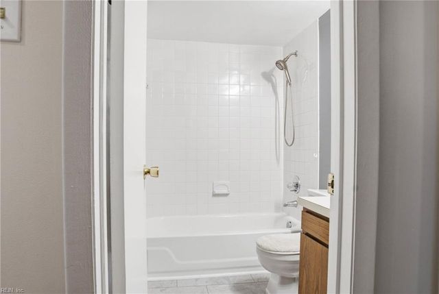 411 Turnbridge CLS, Virginia Beach, VA 23452