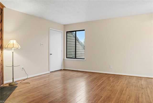 411 Turnbridge CLS, Virginia Beach, VA 23452