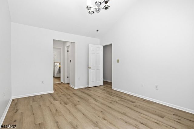 55 Heritage Ct, Montville Twp., NJ 07082