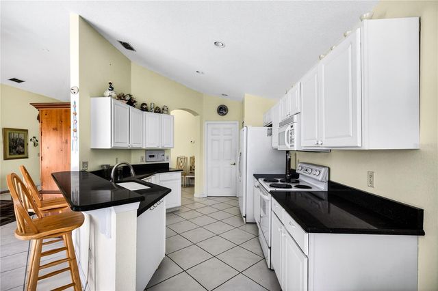 3786 AVON COURT, Clermont, FL 34711