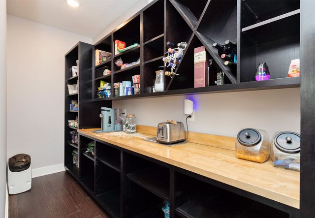 17454 Aurora Drive, Clive, IA 50325