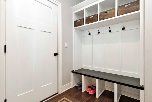 17454 Aurora Drive, Clive, IA 50325