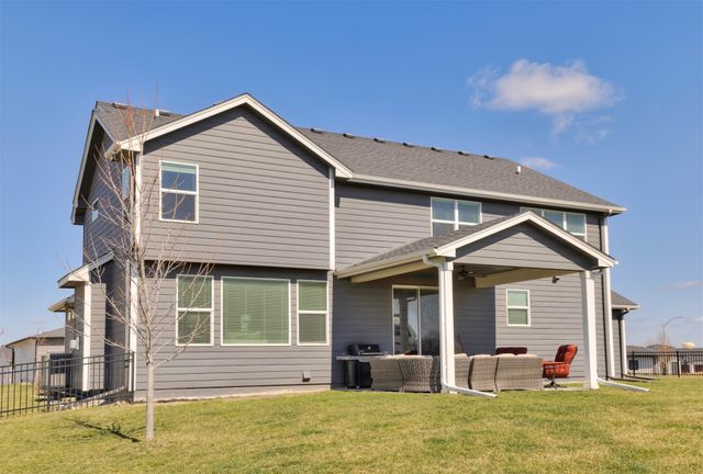 17454 Aurora Drive, Clive, IA 50325
