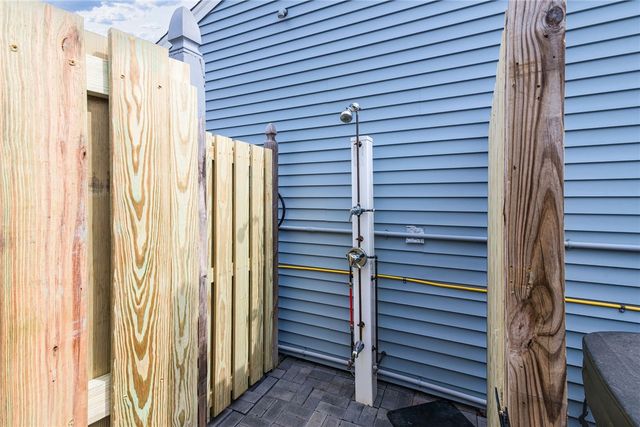 121 Tupelo Road, South Kingstown, RI 02879