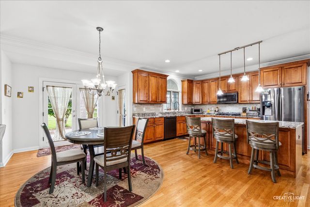 40W850 Stonecrest Drive, Elgin, IL 60124