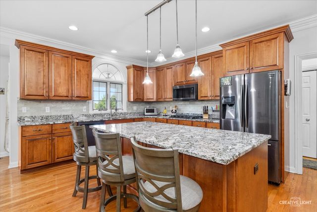 40W850 Stonecrest Drive, Elgin, IL 60124