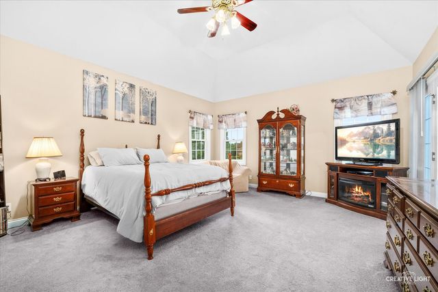 40W850 Stonecrest Drive, Elgin, IL 60124