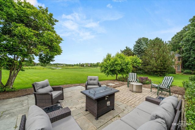 40W850 Stonecrest Drive, Elgin, IL 60124