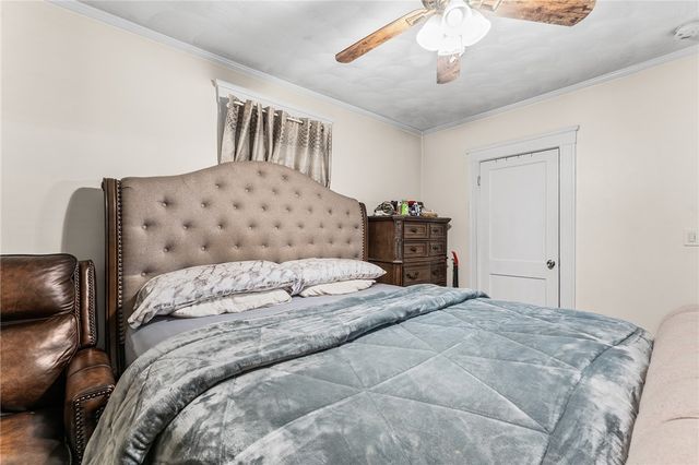 489 Benefit Street, Pawtucket, RI 02861