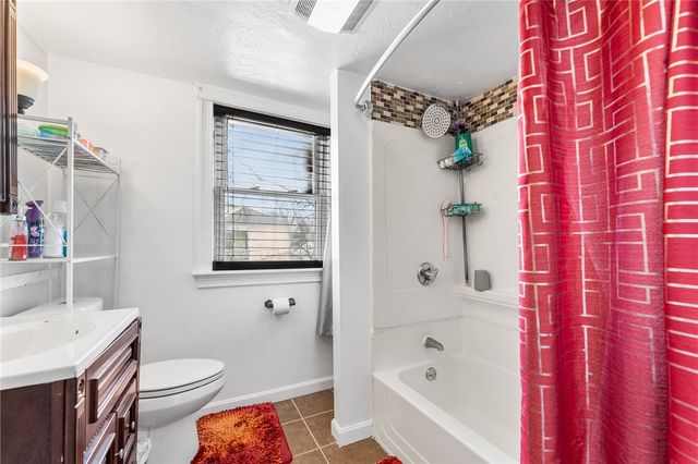 489 Benefit Street, Pawtucket, RI 02861