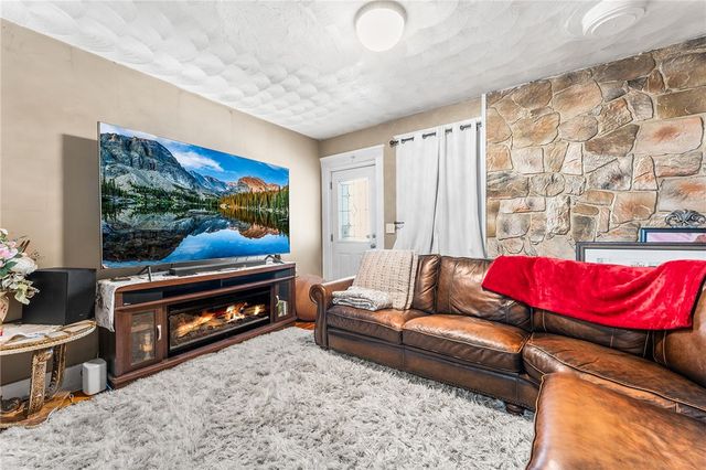 489 Benefit Street, Pawtucket, RI 02861