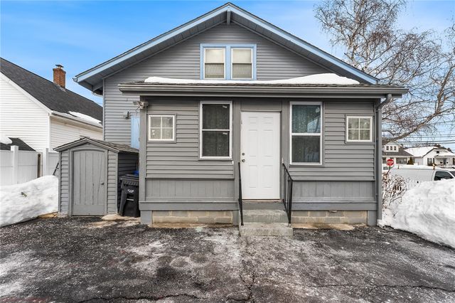 489 Benefit Street, Pawtucket, RI 02861