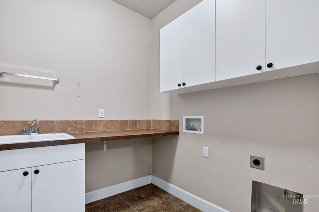 3660 N Colbourne Way, Meridian, ID 83646