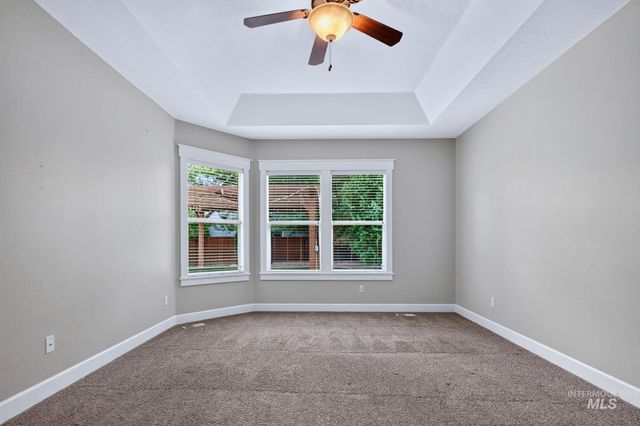 3660 N Colbourne Way, Meridian, ID 83646