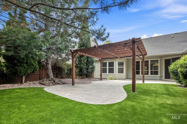 3660 N Colbourne Way, Meridian, ID 83646