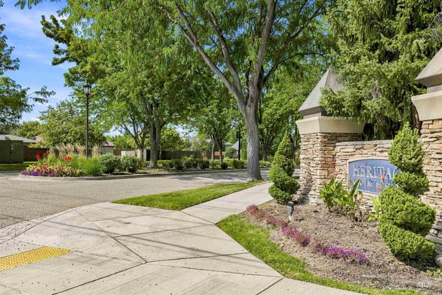 3660 N Colbourne Way, Meridian, ID 83646