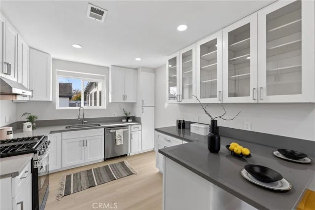 6994 Elmwood, San Bernardino, CA 92404