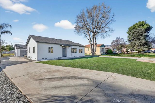 6994 Elmwood, San Bernardino, CA 92404