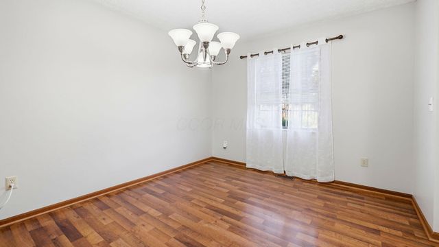 351 Mulberry Way W, Westerville, OH 43082