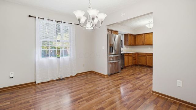 351 Mulberry Way W, Westerville, OH 43082