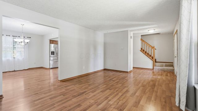 351 Mulberry Way W, Westerville, OH 43082