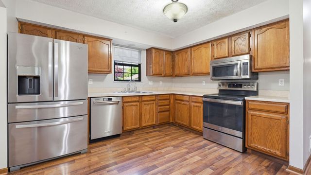 351 Mulberry Way W, Westerville, OH 43082