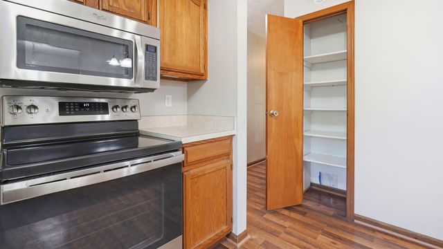 351 Mulberry Way W, Westerville, OH 43082