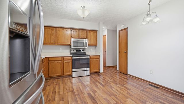 351 Mulberry Way W, Westerville, OH 43082