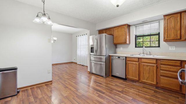 351 Mulberry Way W, Westerville, OH 43082