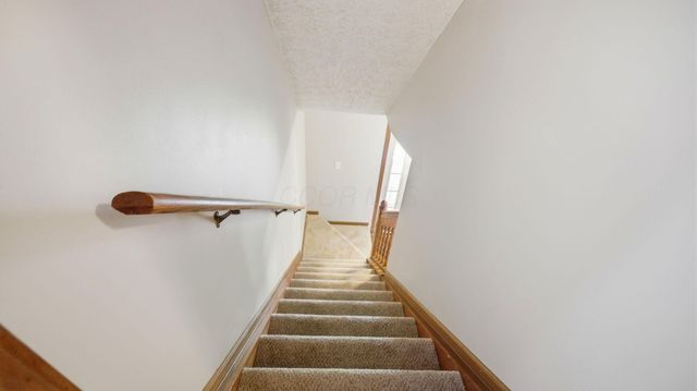 351 Mulberry Way W, Westerville, OH 43082