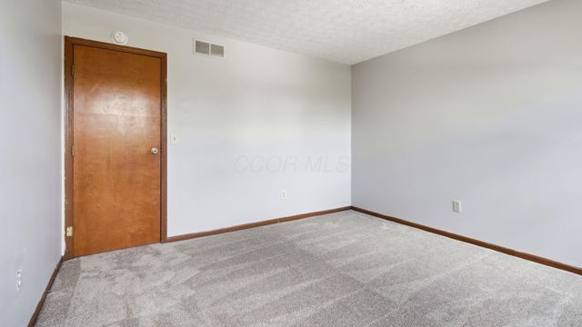 351 Mulberry Way W, Westerville, OH 43082