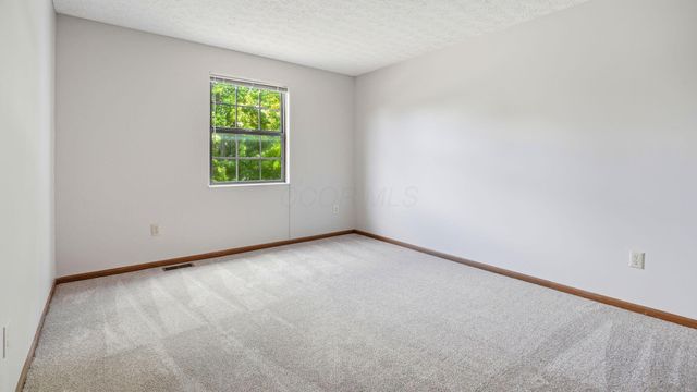 351 Mulberry Way W, Westerville, OH 43082