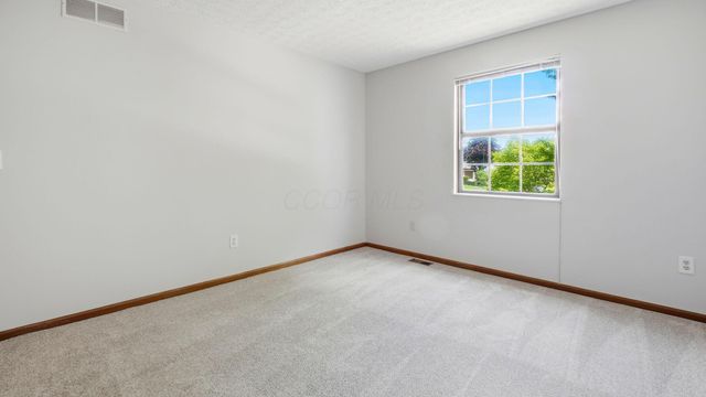 351 Mulberry Way W, Westerville, OH 43082