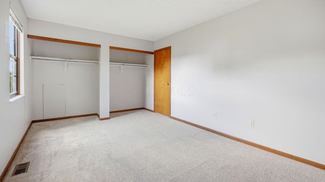 351 Mulberry Way W, Westerville, OH 43082