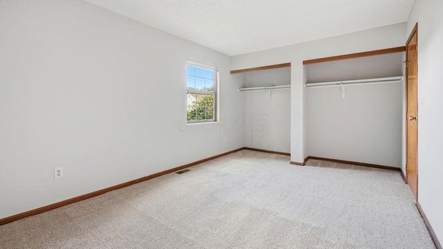 351 Mulberry Way W, Westerville, OH 43082