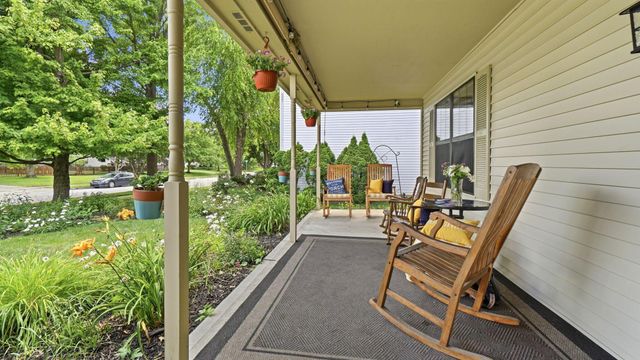 351 Mulberry Way W, Westerville, OH 43082