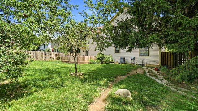 351 Mulberry Way W, Westerville, OH 43082