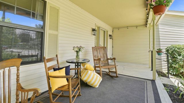 351 Mulberry Way W, Westerville, OH 43082
