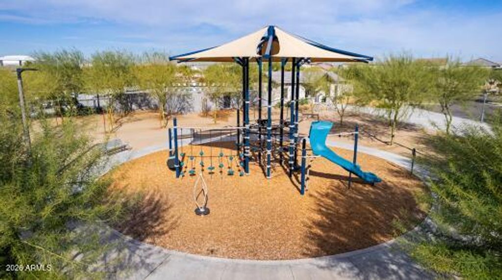 Image 17 of property listing at 8810 W COLTER Street, Glendale, AZ 85305