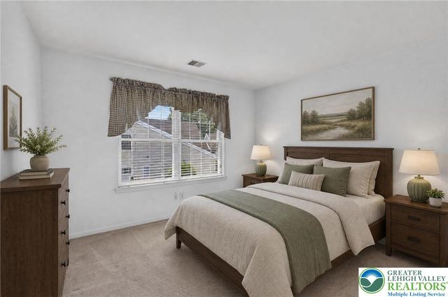 4690 Blue Grass Lane, Lower Macungie Twp, PA 18062