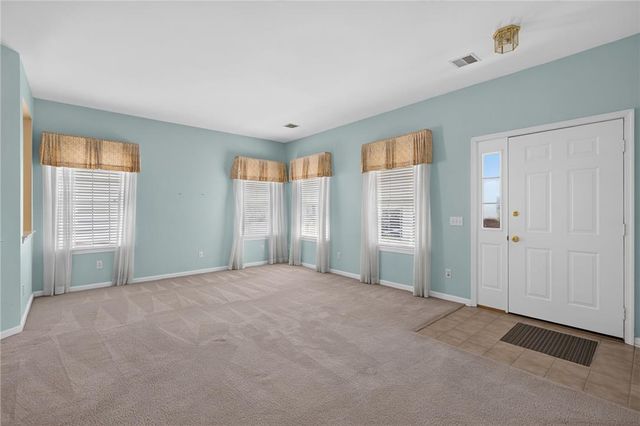 4690 Blue Grass Lane, Lower Macungie Twp, PA 18062