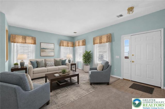 4690 Blue Grass Lane, Lower Macungie Twp, PA 18062