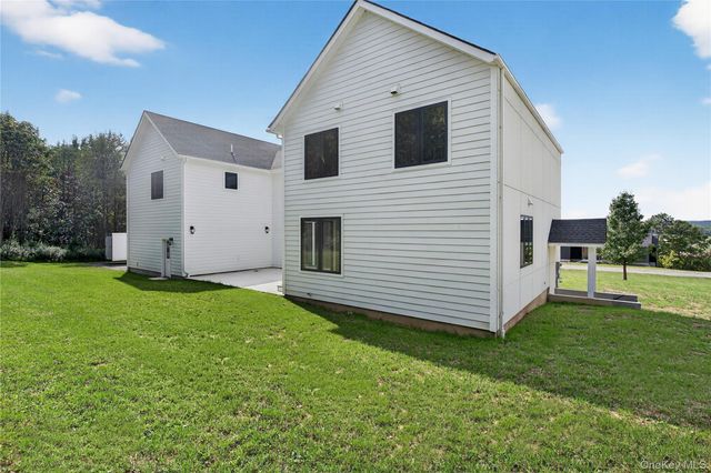 14 Warwick Isle Boulevard, Pine Island, NY 10969