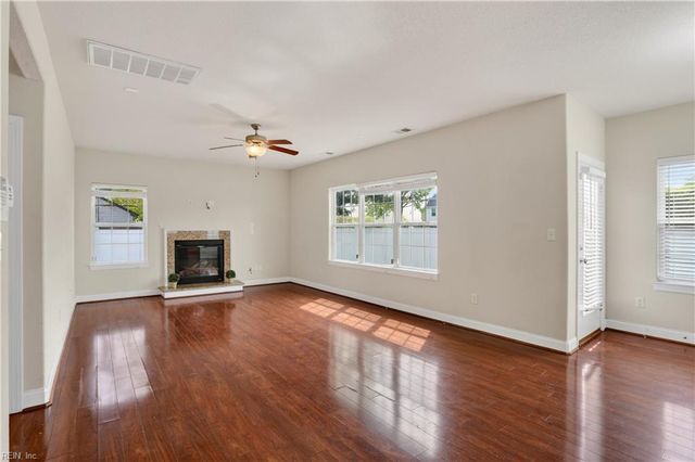 1469 Drumheller DR, Virginia Beach, VA 23464